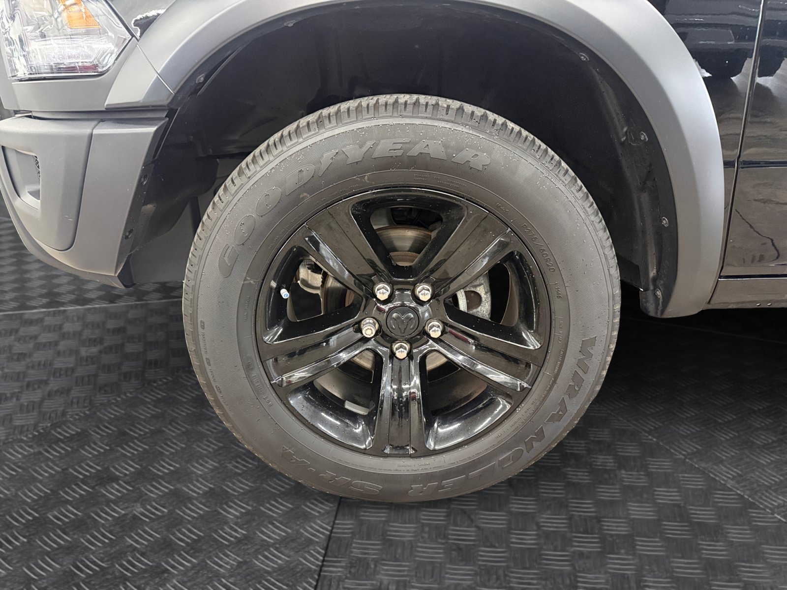 Used 2024 RAM 1500 Warlock AWD/4WD image 30