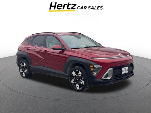 Used 2025 Hyundai Kona SEL image 1