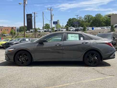 New 2026 Hyundai Elantra SEL Sport Premium FWD image 30