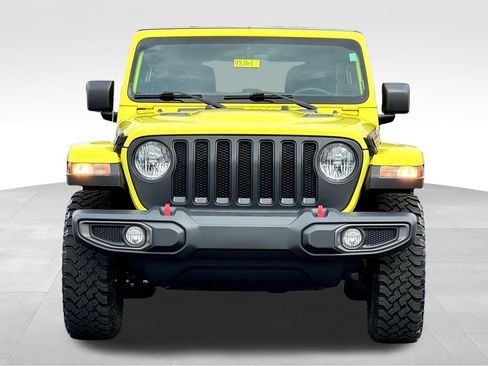 Used 2022 Jeep Wrangler Unlimited Rubicon w/ Cold Weather Group AWD/4WD image 2