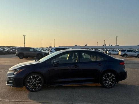 Used 2021 Toyota Corolla SE FWD image 14