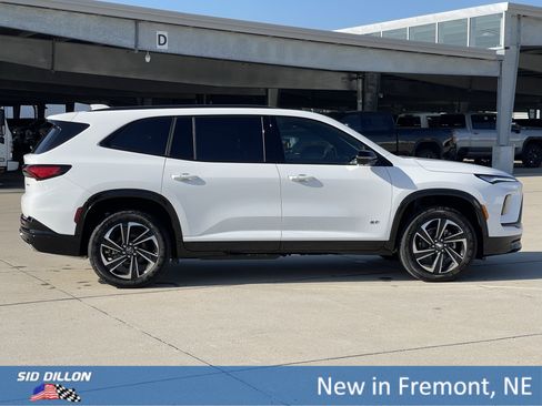 New 2026 Buick Enclave Sport Touring w/ Power Package AWD/4WD image 16