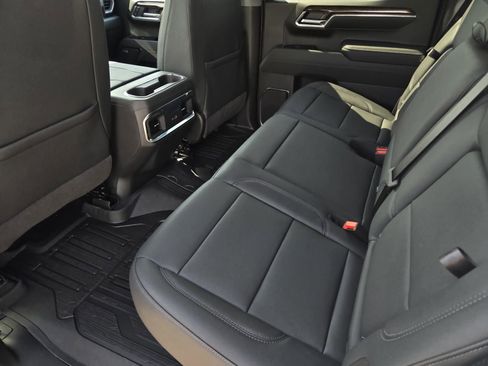 New 2026 GMC Sierra 1500 Elevation AWD/4WD image 5