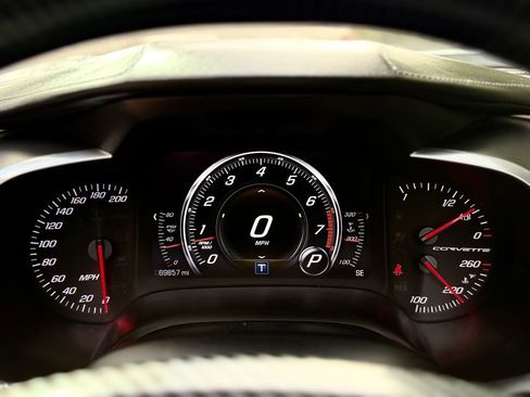 Used 2014 Chevrolet Corvette STINGRAY Z51 3LT w/ 3LT Preferred Equipment Group image 12