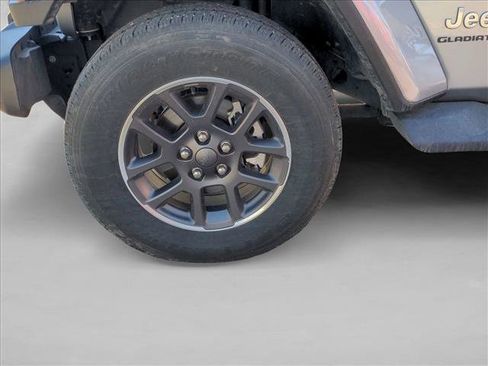 Used 2021 Jeep Gladiator Overland w/ Popular Equipment Package image 21