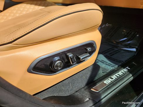 Used 2025 Jeep Grand Cherokee L Summit image 35