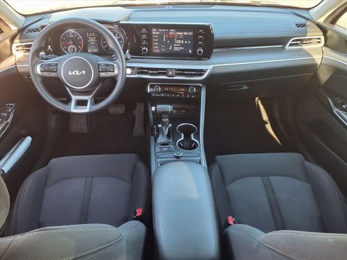 Used 2022 Kia K5 LXS image 10