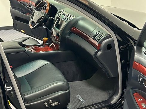 Used 2008 Lexus LS 600h L image 11