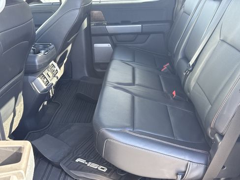 Used 2023 Ford F150 Lariat w/ Trailer Tow Package image 26