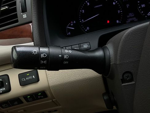 Used 2014 Lexus LS 460 w/ Comfort Package image 39