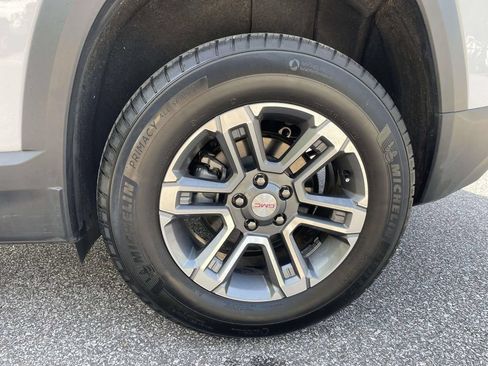 Used 2025 GMC Terrain Elevation AWD/4WD image 10