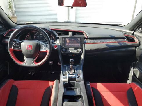 Used 2018 Honda Civic Type R image 12