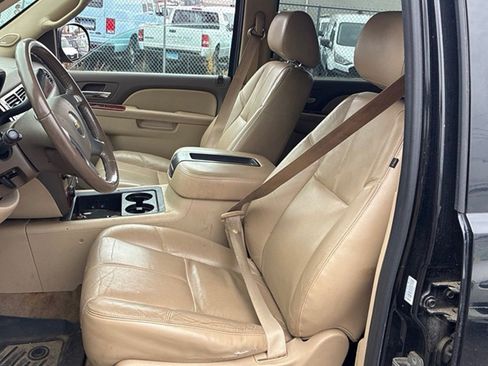 Used 2011 Chevrolet Tahoe LT AWD/4WD image 29