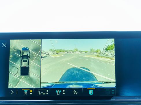 Used 2026 Chevrolet Silverado 2500 ZR2 w/ LPO, Dark Essentials Package AWD/4WD image 31