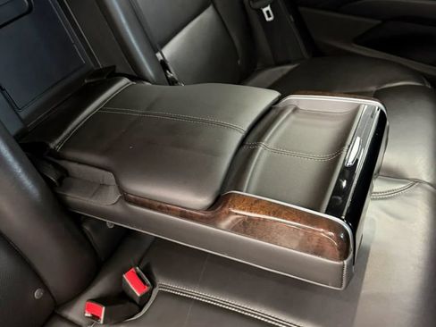 Used 2015 Cadillac XTS Luxury AWD/4WD image 12