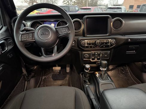 Used 2023 Jeep Wrangler Unlimited Willys w/ Xtreme Recon 35" Tire Package image 10