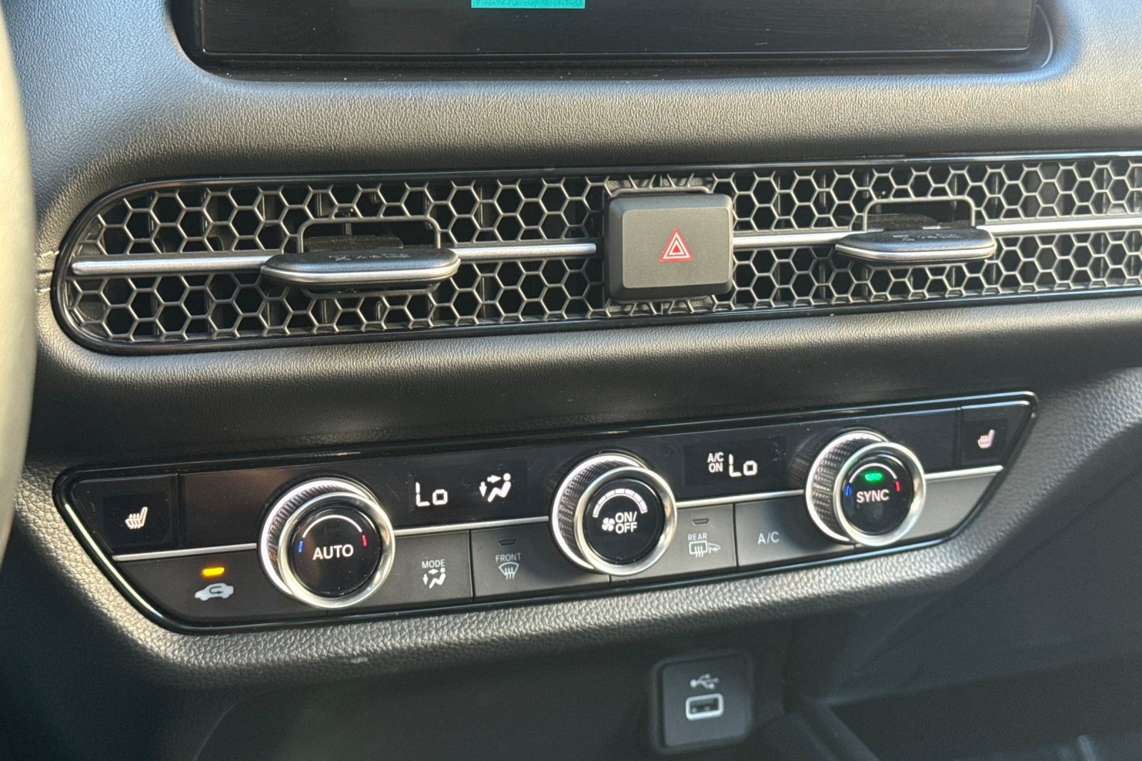 Certified 2024 Honda HR-V EX-L image 19