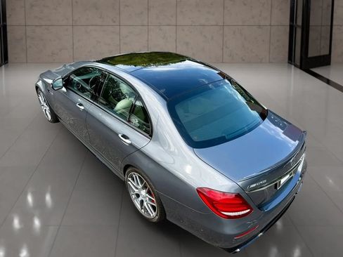 Used 2018 Mercedes-Benz E 63 AMG S image 17