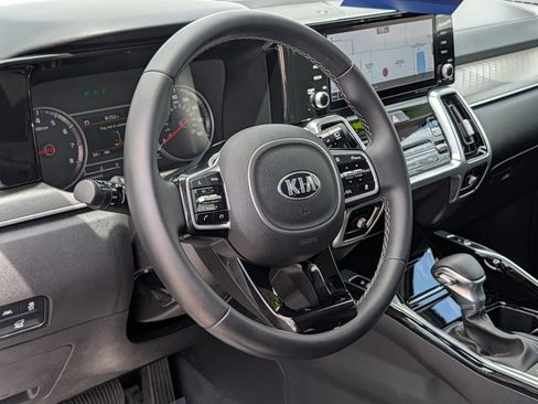 Used 2021 Kia Sorento SX image 23