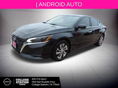 Certified 2023 Nissan Altima 2.5 S image 8