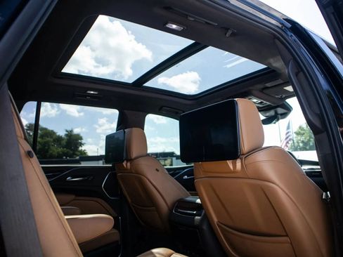 Used 2021 Cadillac Escalade Sport w/ LPO, ONYX Package RWD image 26