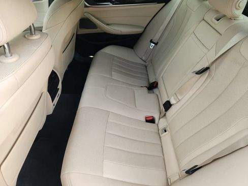 Used 2022 BMW 530i xDrive AWD/4WD image 28