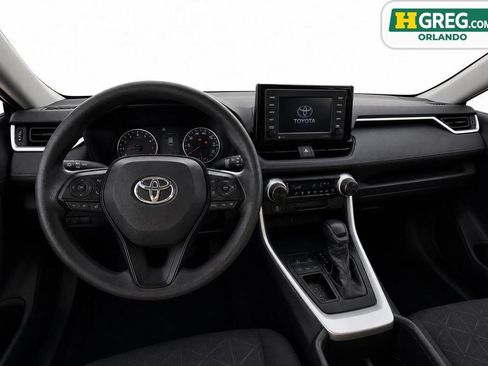 Used 2022 Toyota RAV4 LE FWD image 13