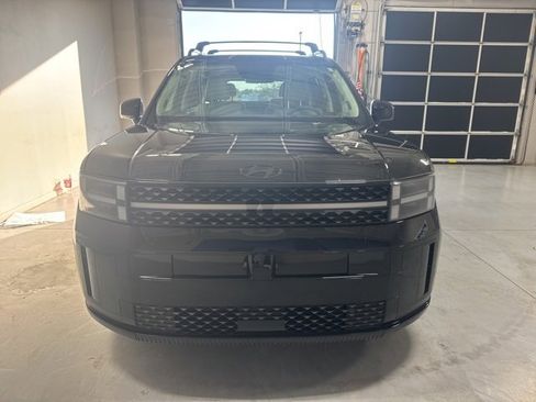 Used 2025 Hyundai Santa Fe Calligraphy image 2