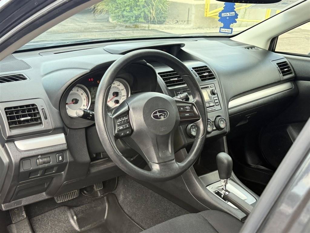 Used 2013 Subaru Impreza 2.0i Premium w/ All-Weather Pkg AWD/4WD image 10