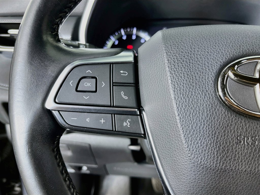 Used 2021 Toyota Highlander XSE AWD/4WD image 14