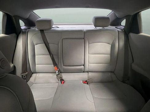 Used 2017 Chevrolet Malibu LS FWD image 19
