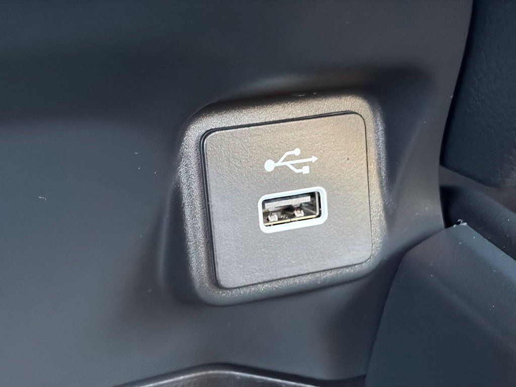 Used 2025 Honda HR-V Sport image 27
