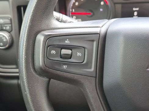 Used 2020 Chevrolet Silverado 1500 Custom w/ Custom Value Package RWD image 11