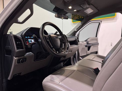Used 2022 Ford F250 XL w/ Power Equipment Group AWD/4WD image 10