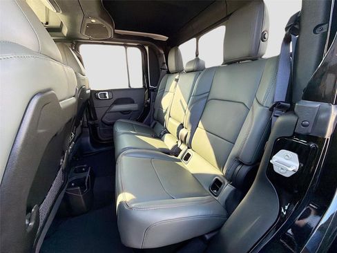 New 2026 Jeep Gladiator Mojave AWD/4WD image 25