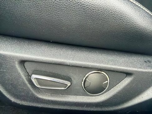 Used 2017 Ford Mustang Premium RWD image 19
