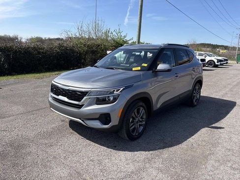 Used 2023 Kia Seltos S image 3