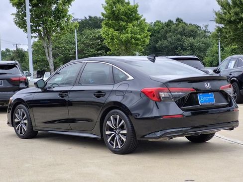 Used 2022 Honda Civic EX image 4