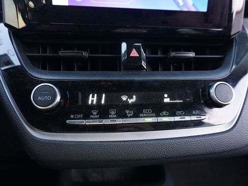 Used 2023 Toyota Corolla LE image 13