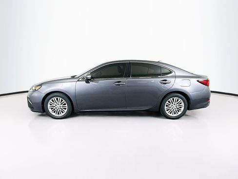 Used 2017 Lexus ES 350 w/ Premium Package FWD image 4
