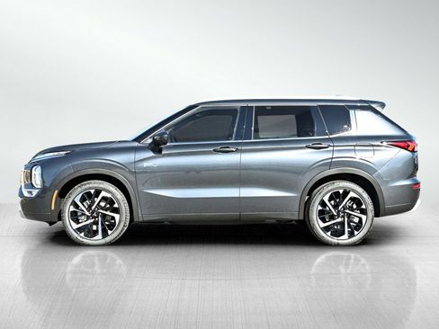 New 2025 Mitsubishi Outlander SEL image 4