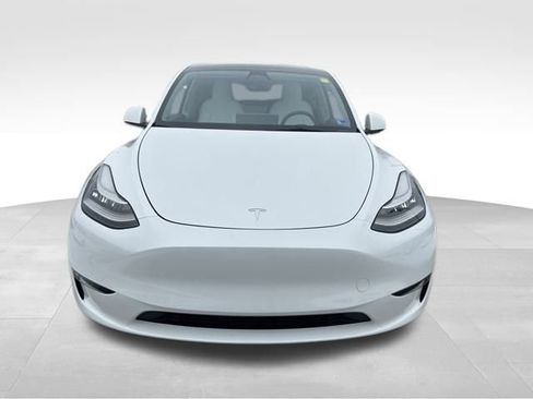 Used 2023 Tesla Model Y Long Range image 12