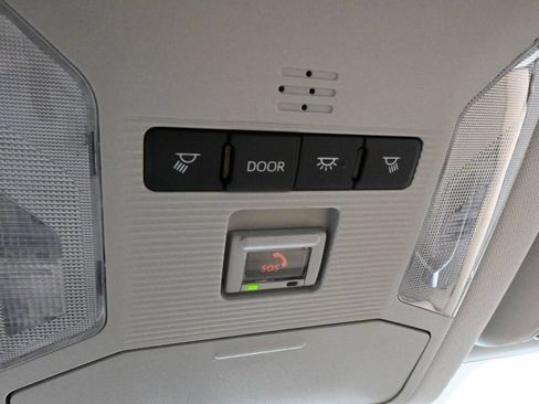 Used 2025 Toyota RAV4 LE FWD image 29