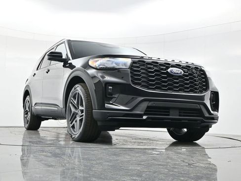 New 2026 Ford Explorer ST-Line w/ ST-Line Street Pack image 50
