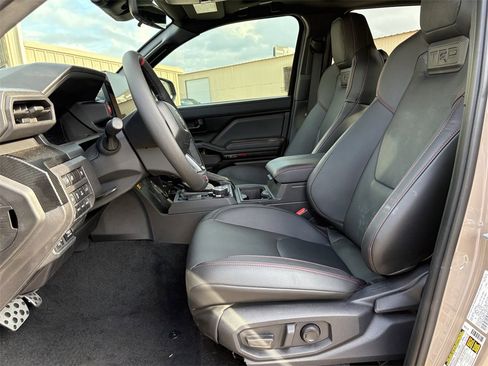 Used 2025 Toyota Tacoma TRD Pro image 13