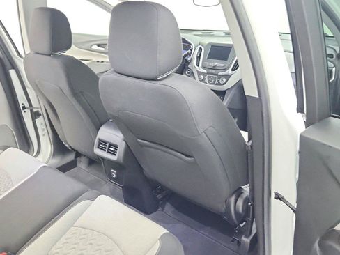 Used 2022 Chevrolet Equinox LT FWD image 25