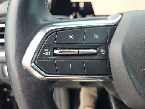 Used 2024 Chevrolet Traverse LT AWD/4WD image 22