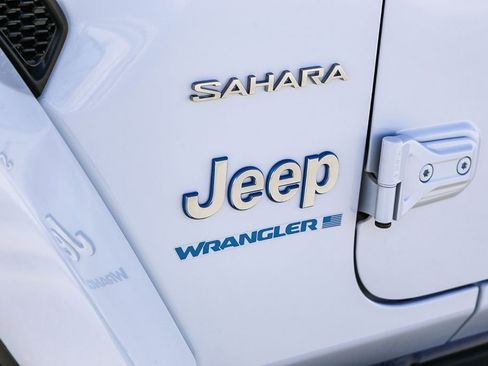 Used 2023 Jeep Wrangler Unlimited Sahara image 6