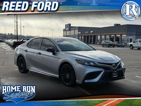 Used 2022 Toyota Camry SE w/ Convenience Package image 1