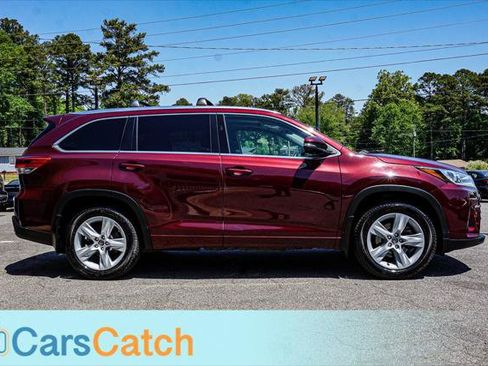 Used 2017 Toyota Highlander Limited Platinum image 9